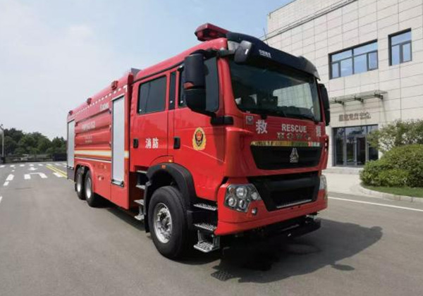 泡沫消防車